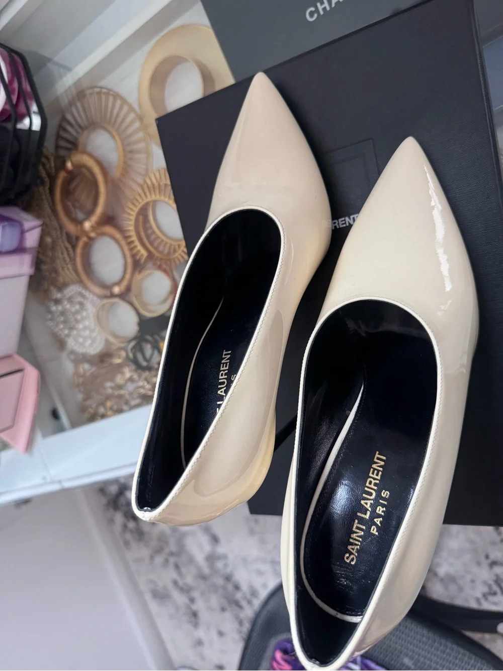 Saint Laurent Cream Patent Leather Pointed Pumps - Picture 6 of 10